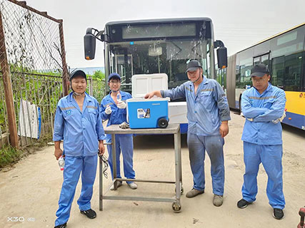(图1)北京公交维保第一线--户外移动保温箱.jpg